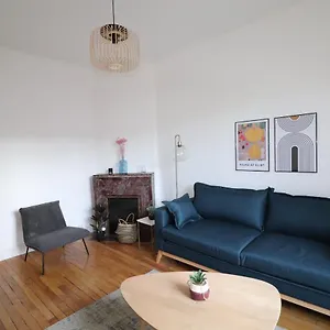 https://superbe-appartement-de-45m-a.fr-paris.fr
