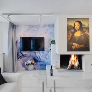 https://boutique-design-suite-apartment-at-best-central-location.hotelsbaselswitzerland.com
